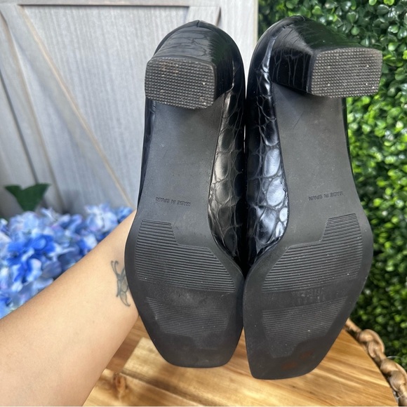 Stuart weitzman square toe croc embossed‎ black heels